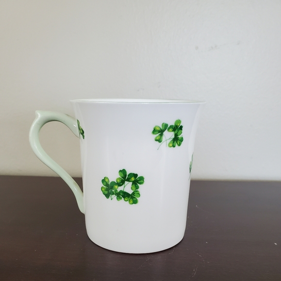 Queen's China Shamrock Coffee Mug Lucky Irish Bone China England ~ Pre-Owned - Picture 4 of 10